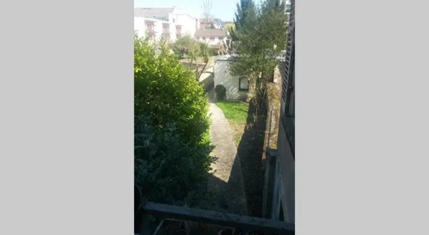 Typical Parisian flat - Image 1