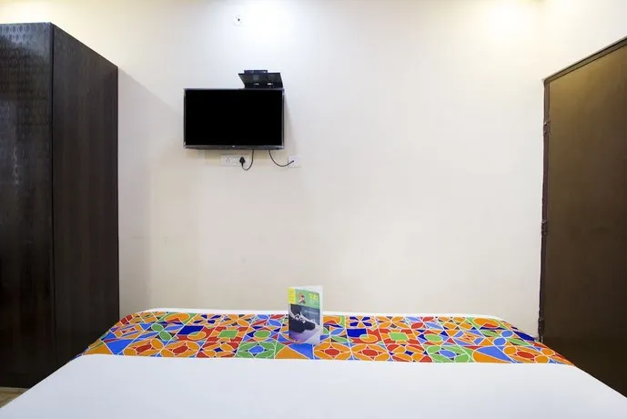 Hotel Deepak Residency - Image 1