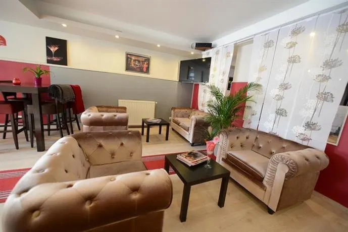 Le Relais d'Auteuil - Image 1