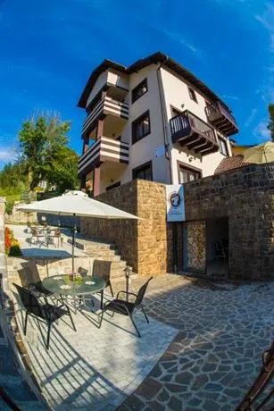 Vila Cameea Busteni - Image 1