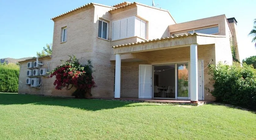 Villas Monasterios - Image 1