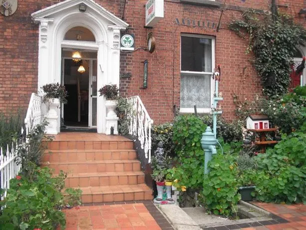 Marian Guest House - Image 1
