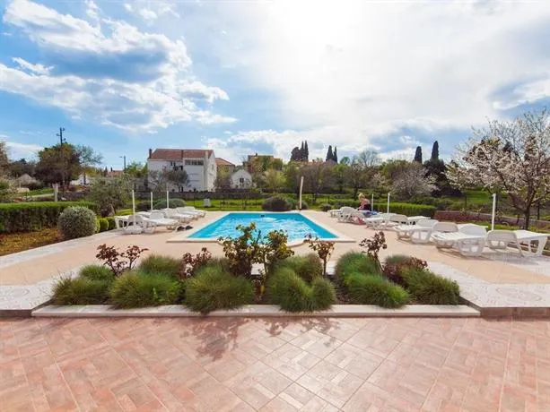 Villa Darrer - Image 1