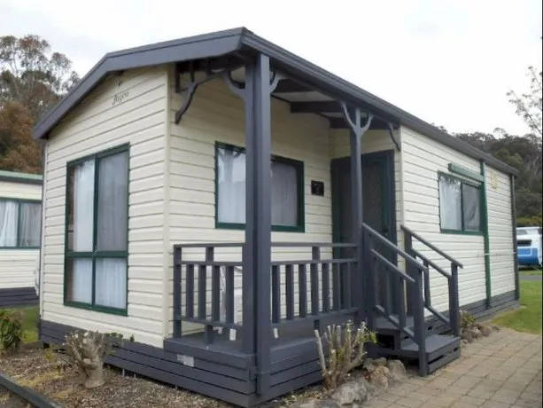 Sapphire Valley Caravan Park - Image 1