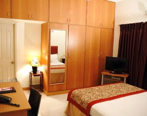 Executive Comfort Alwarpet - Image 1