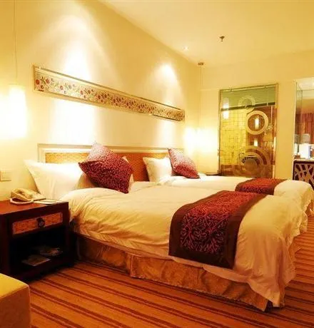 Yishang Hotspring Resort - Image 1