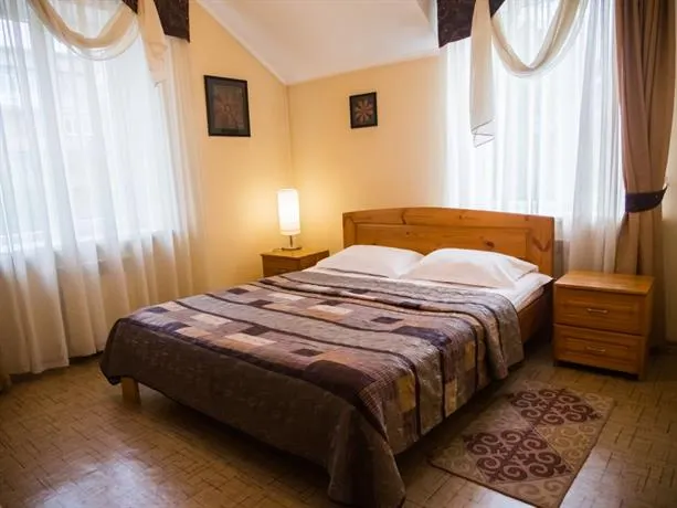 Gory Azii 1 Hotel - Image 1