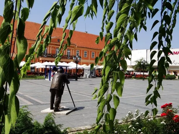 Guesthouse Lora - Image 1