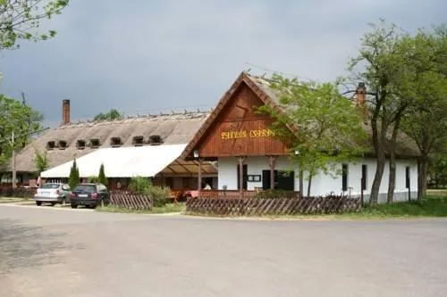 Patkos Csarda Motel - Image 1
