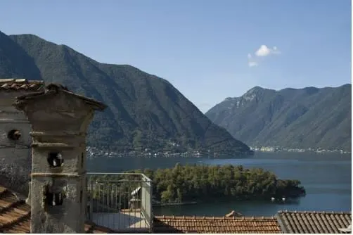 Ossuccio Home - Image 1