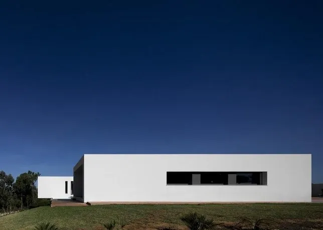 U House Ericeira - Image 1
