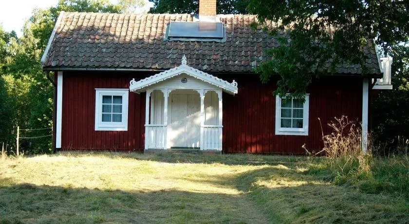 Beautiful holiday house in Southern Sweden with direct river access - Image 1