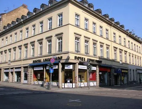 Luisenhof Garni - Image 1