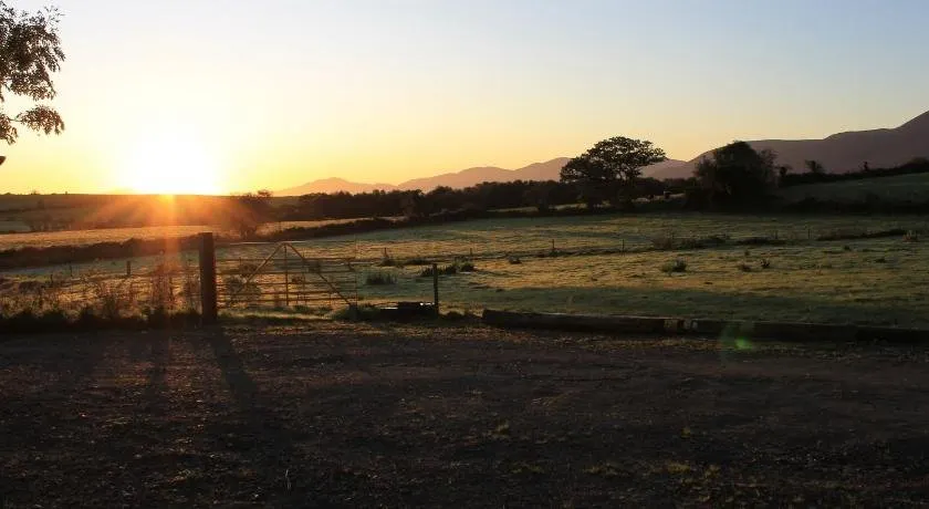 Farmyard Lane Glamping - Image 1