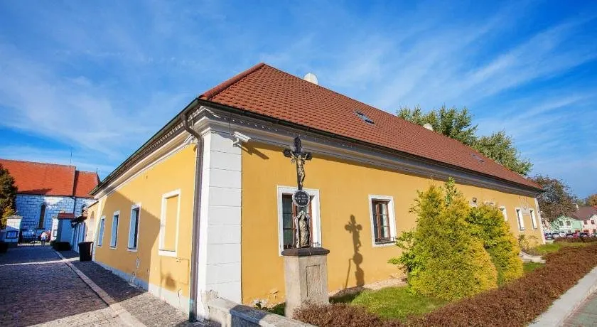 Exkluzivni Apartmany U Lazni - Image 1