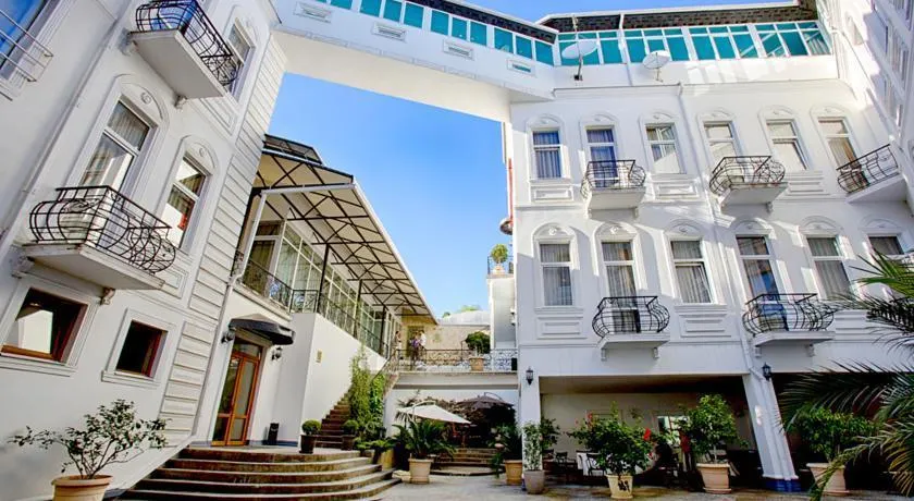 Boutique Hotel Atrium-Victoria - Image 1