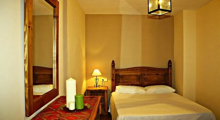 CASA RURAL LA CABRERA - Image 1