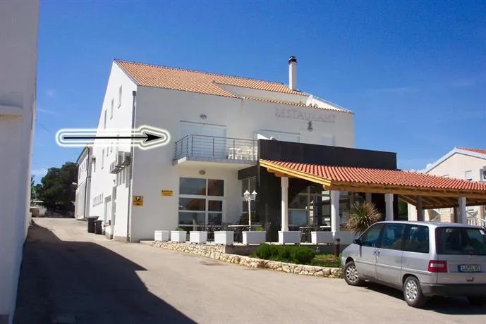 Apartments Lantina - Image 1