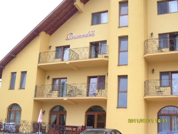 Pensiunea Roxana - Image 1