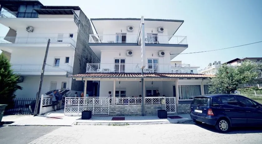 Hermioni Inn - Image 1
