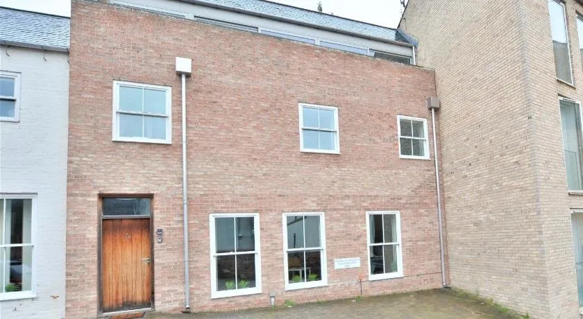 Cardinals House - Image 1