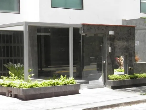 Miraflores 820 - Image 1