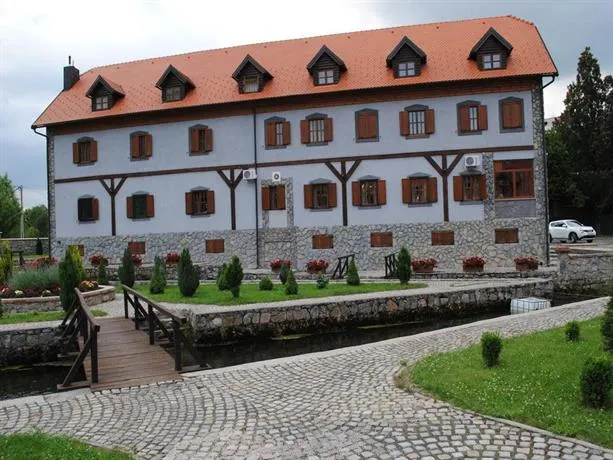 Hotel Gacka - Image 1