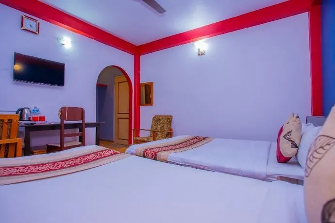 Hotel Serenity by OYO Rooms - Image 1