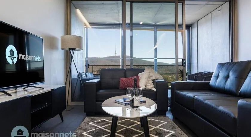 1 Bedroom Apt With Parking Walk to ANU - Image 1