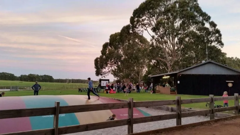 Taunton Farm Holiday Park - Image 1