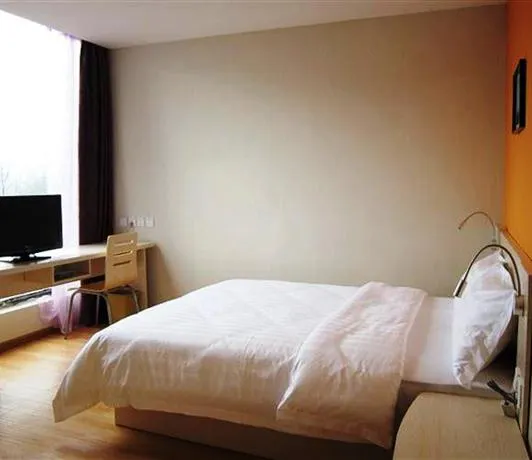 Like Express Inn - Image 1