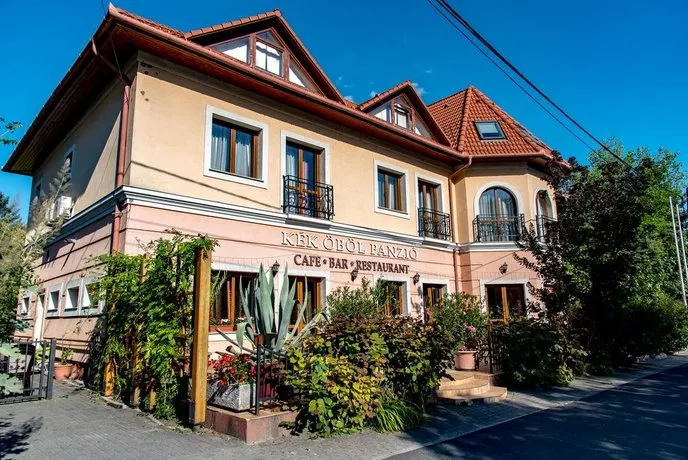 Kék Öböl Panzió - Image 1