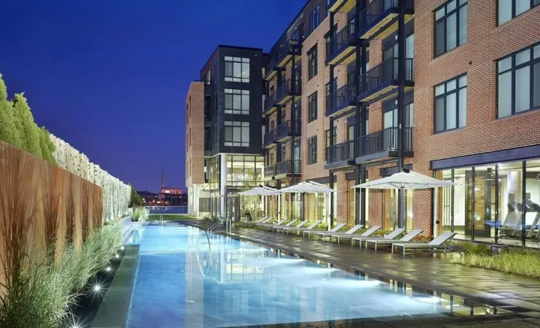 Global Luxury Suites at the Wharf - Image 1