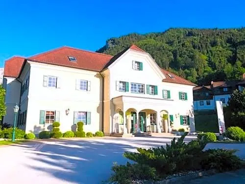 Landhaus Schloss Stainach - Image 1