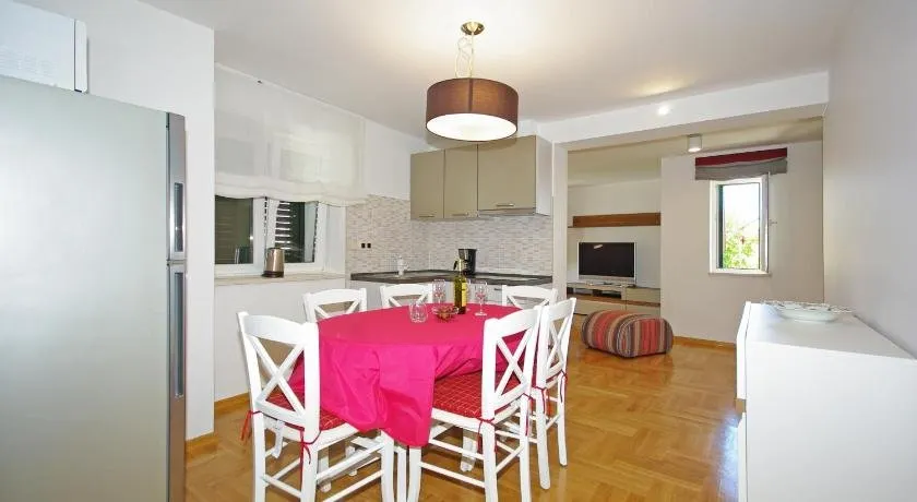 Apartmani Jasika - Image 1
