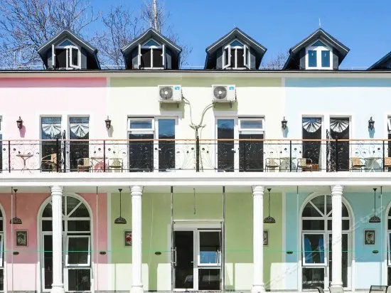 Bake Gongshe Hotel - Image 1