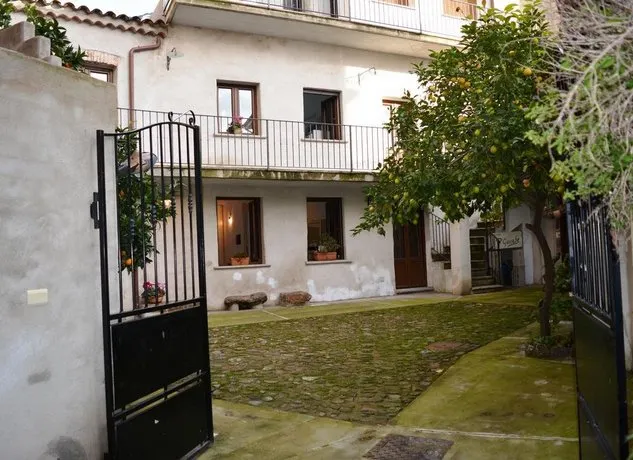 La corte dei Limoni - Image 1