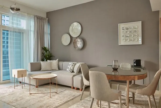 Fantastay - Clara Dubai Marina - Image 1