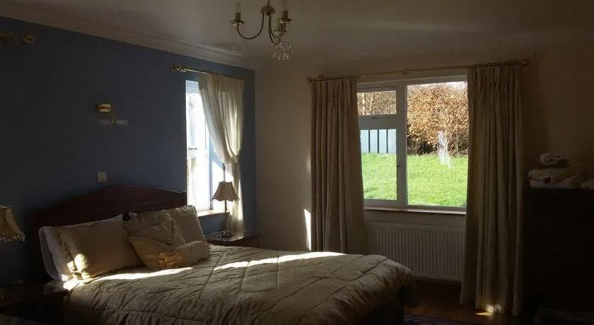 Hazel Cottage - Image 1