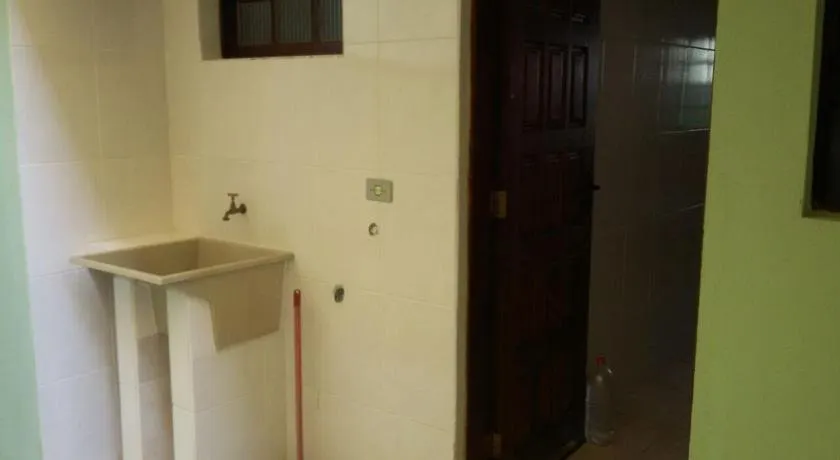Condominio Higa - Image 1