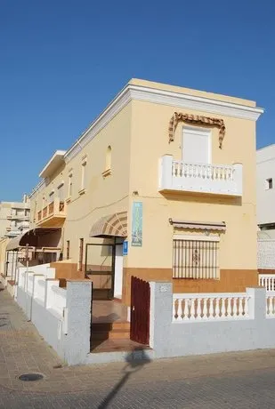 Tranvia Beach House - Image 1