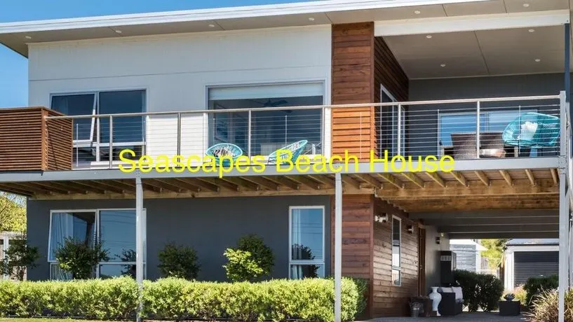 Seascapes Beach House - Image 1