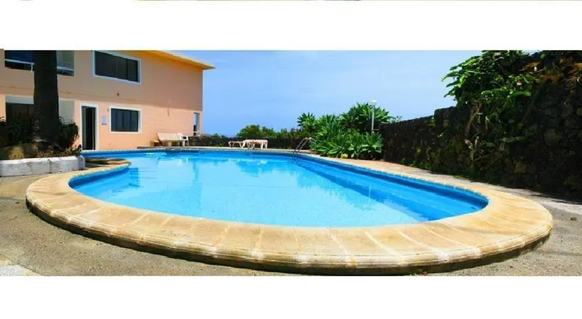 Apartamentos Las Mesitas - Image 1