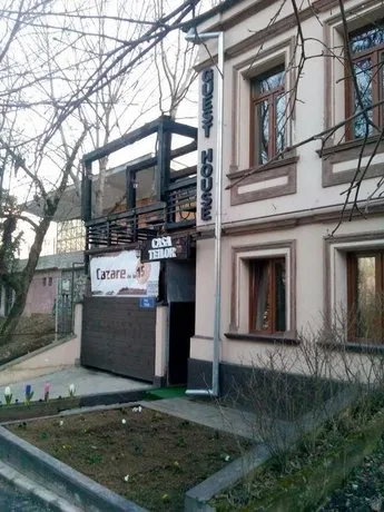 Casa Teilor - Image 1