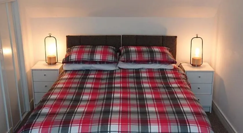 Seaforth Cottage -Dog friendly, Historical Fishertown, central location - Image 1