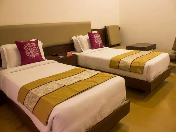 OYO 1016 Hotel Heritage Embassy - Image 1