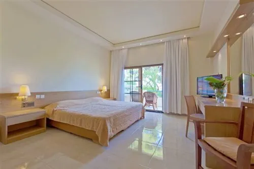 Possidi Holidays Resort & Suite Hotel - Image 1
