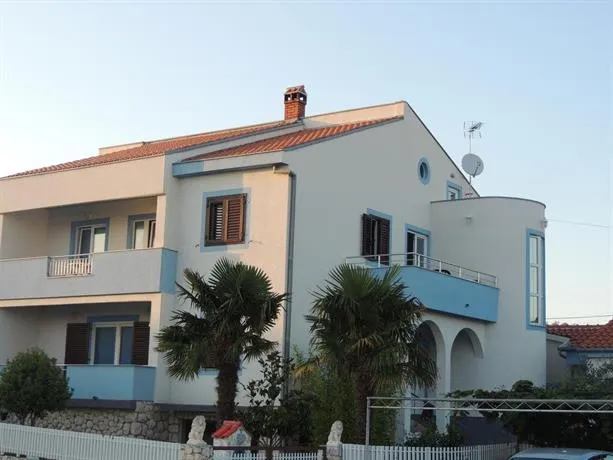 Apartment B I G - Image 1