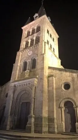 Le Square - Image 1