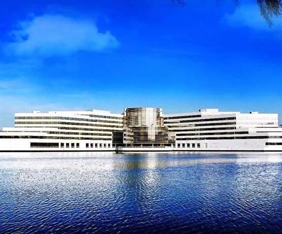 Tianjin Crystal Palace Hotel - Image 1